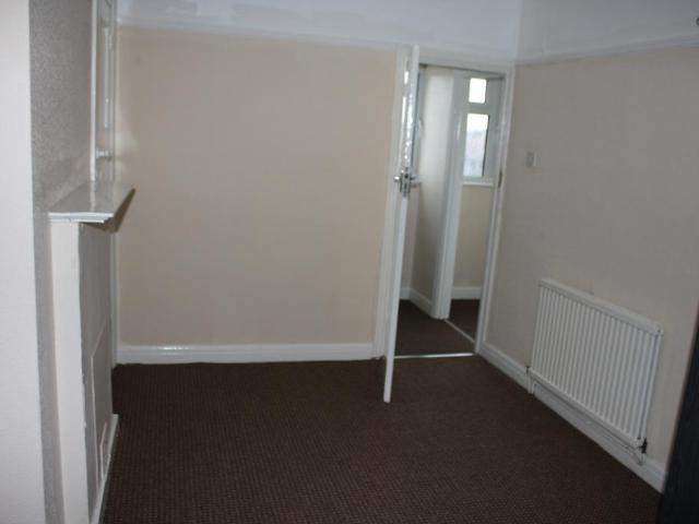 Flat for sale in Hayes, Greater London