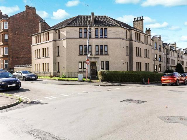 Flat for sale in The Drives, Glasgow