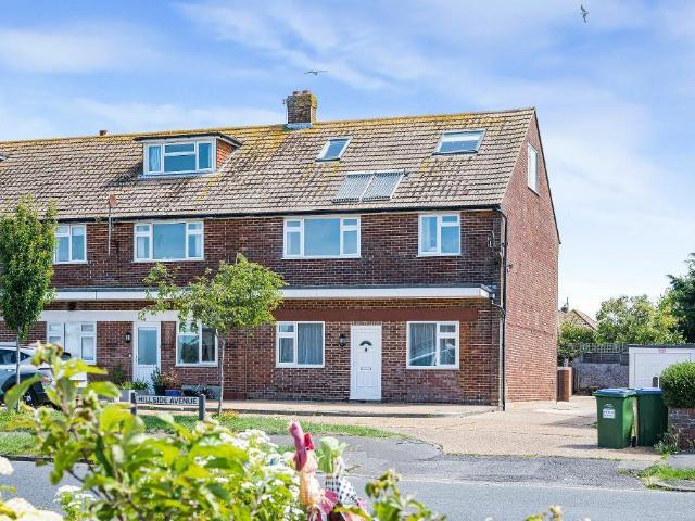 Flat for sale in Seaford, Iford