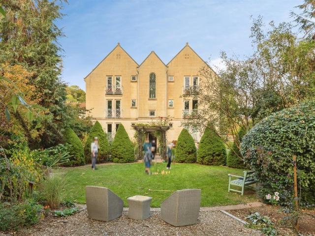 Flat for sale in Bradford-on-Avon, Wiltshire