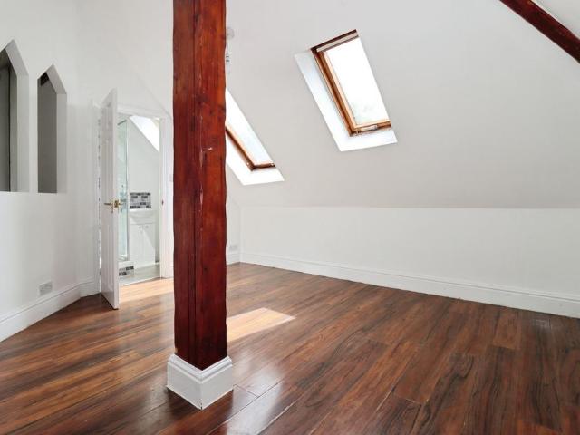 Flat for sale in Feckenham, City Of Bristol
