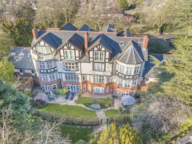 Flat for sale in Trafford Park, Greater Manchester