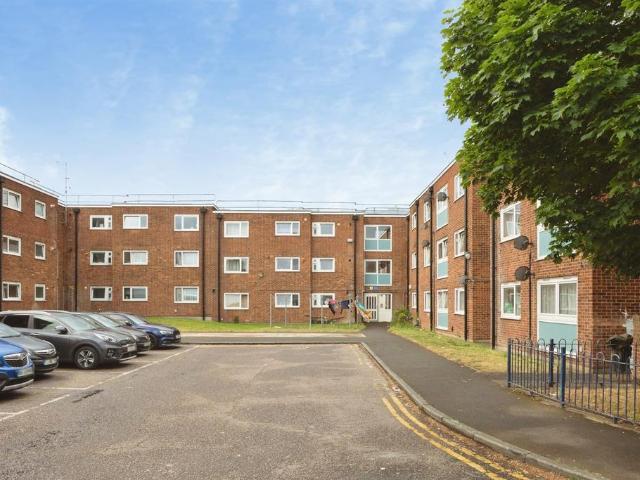 Flat for sale in Isle Of Man