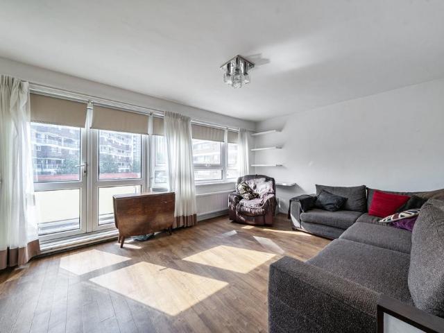 Flat for sale in City of Westminster, Greater London