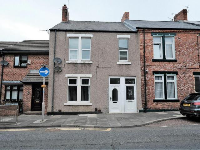 Flat for sale in Westoe, South Shields