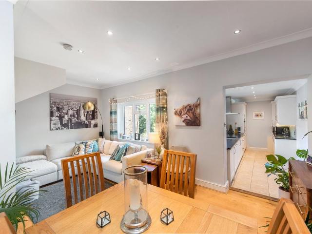 Flat for sale in West Kensington, Greater London