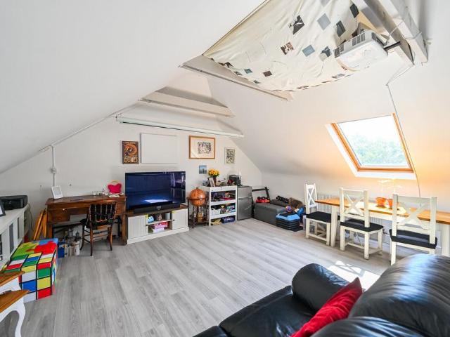 Flat for sale in Shepherd's Hill, Crouch End