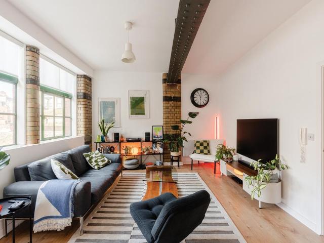 Flat for sale in Redcliffe, Feckenham