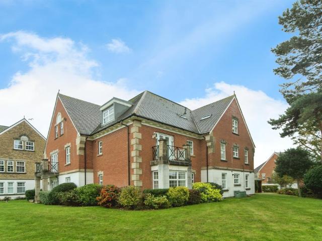 Flat for sale in Collington, Heathlands
