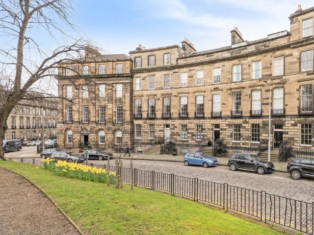 Flat for sale in Moray Feu, New Town