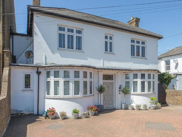 Flat for sale in Mickleburgh Hill, The Bridge