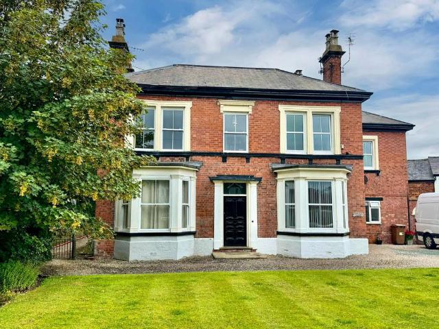 Flat for sale in Gobowen, Shropshire