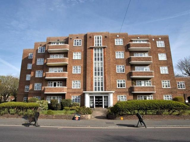 Flat for sale in Folkestone