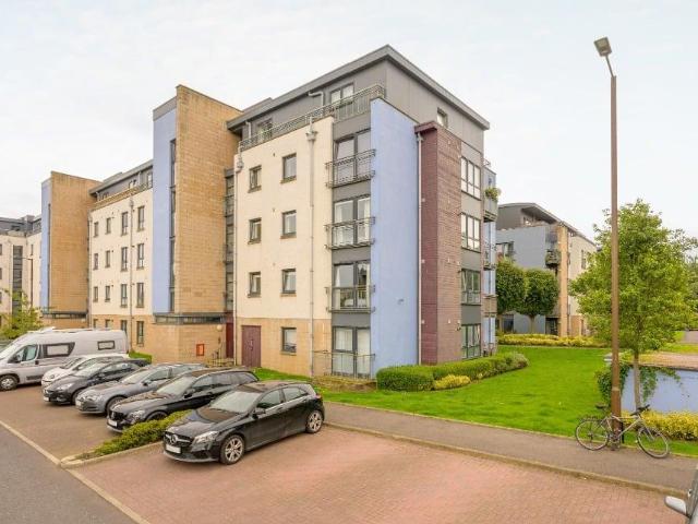 Flat for sale in East Pilton, Scotland