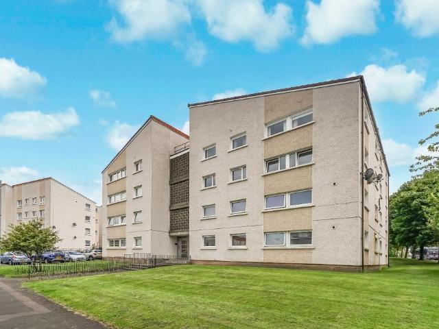 Flat for sale in Rutherglen, Scotland
