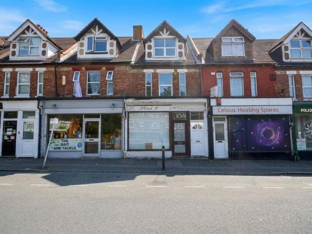 Flat for sale in Folkestone