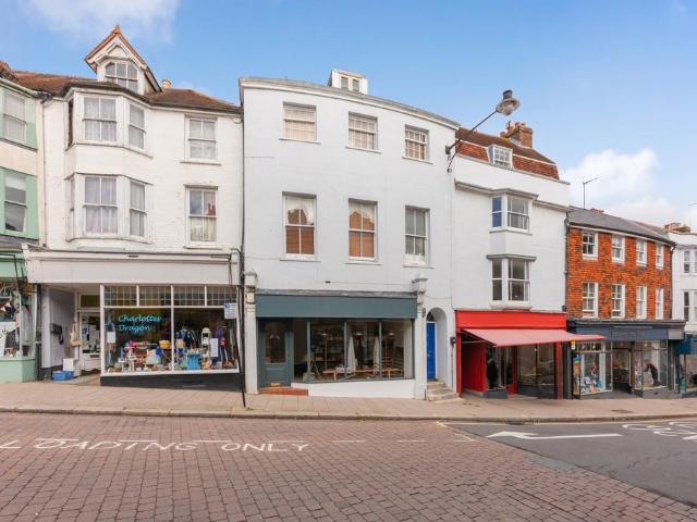 Flat for sale in Lewes, Iford