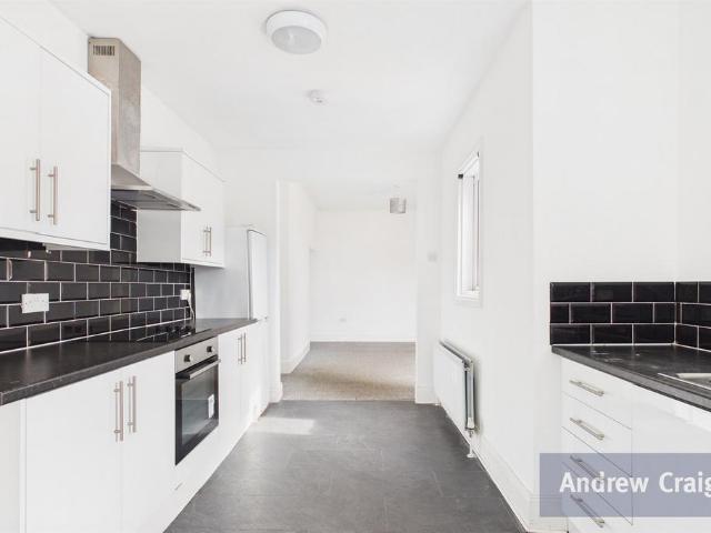 Flat for sale in Westoe, South Shields