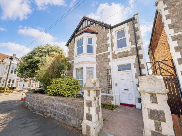 Flat for sale in Weston-super-mare, North Somerset