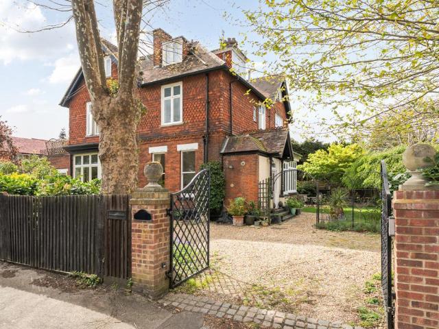 Flat for sale in Blackhills, Surrey