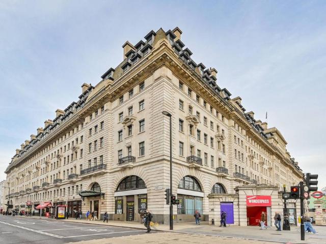 Flat for sale in Marylebone, Greater London