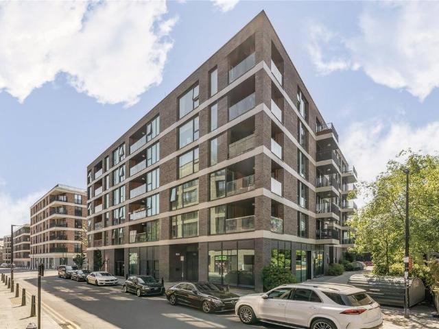 Flat for sale in Old Ford, Bow
