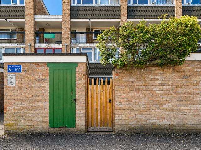 Flat for sale in Horsell, Woking