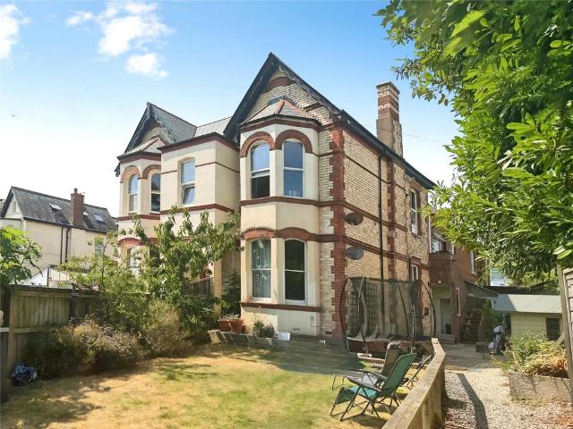 Flat for sale in Withycombe, Budlake