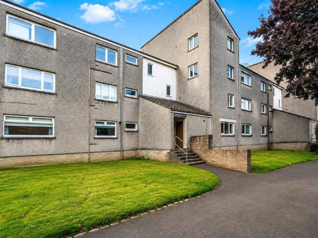 Flat for sale in Cumbernauld, Scotland