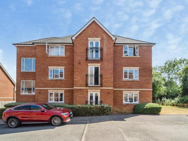 Flat for sale in Shenley Church End, Milton Keynes