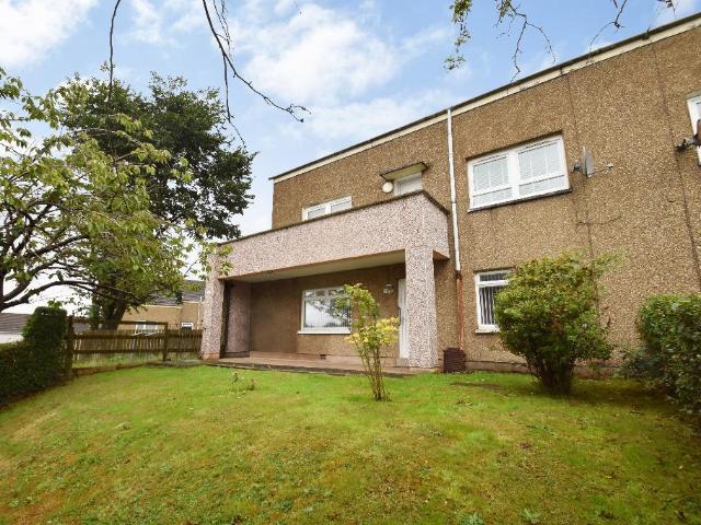 Flat for sale in Hillington, Scotland