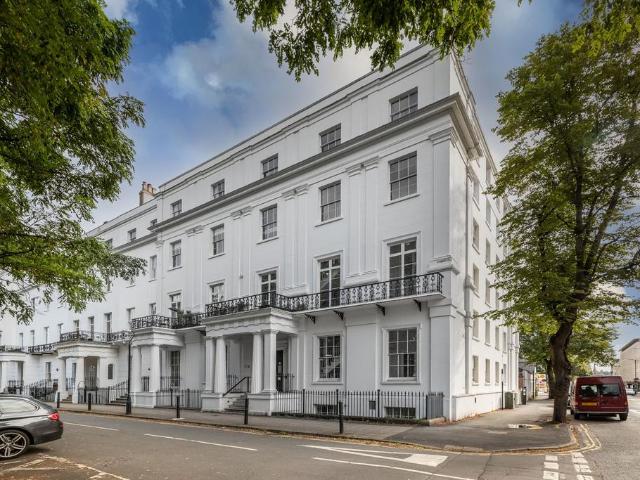 Flat for sale in Milverton, Green Close