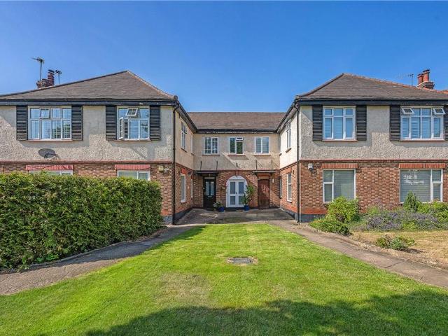 Flat for sale in Beckenham, Greater London