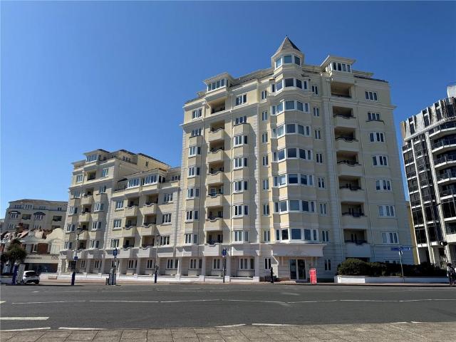 Flat for sale in Eastbourne, East Sussex