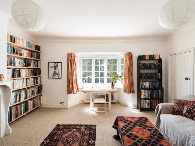Flat for sale in Golders Green, Greater London