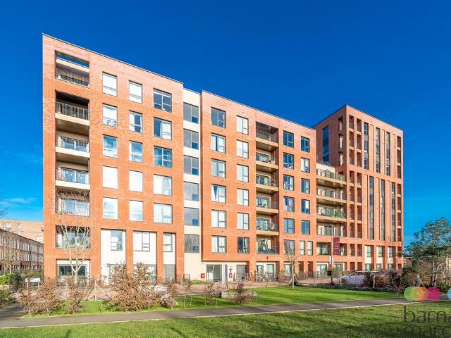 Flat for sale in Colindale, Greater London