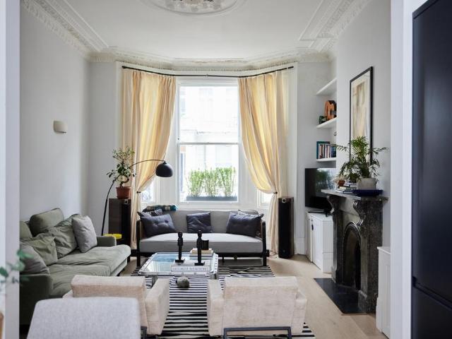 Flat for sale in West Kensington, Greater London
