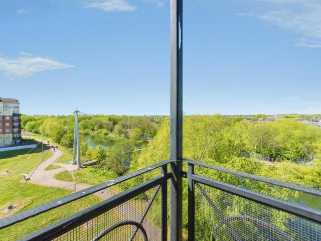 Flat for sale in Cauldwell, Bedford