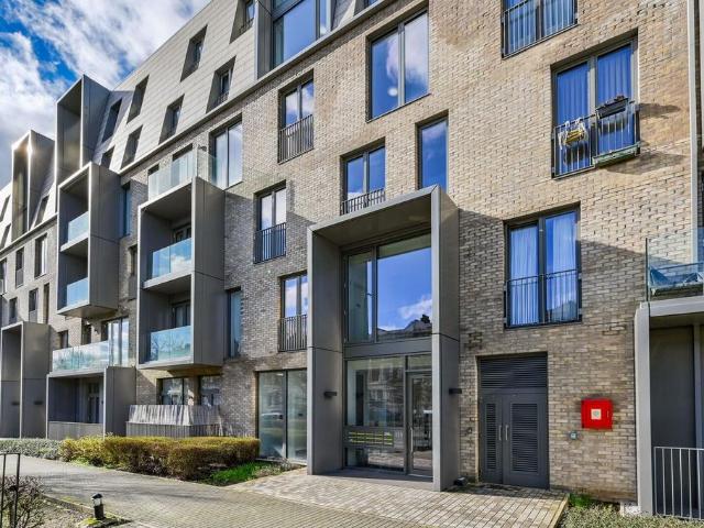 Flat for sale in Kensal Town, Maida Vale