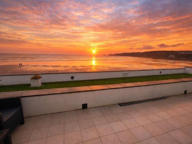 Flat for sale in Saundersfoot, Wales