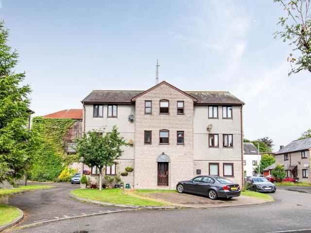 Flat for sale in Lamellion, Cornwall