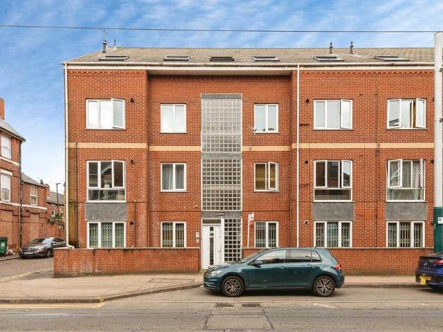Flat for sale in Hyson Green, Haddon