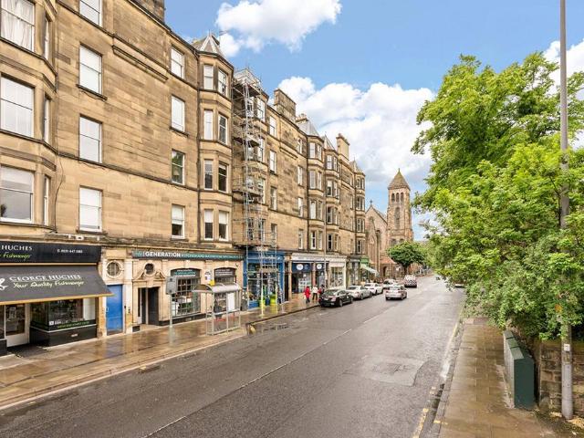 Flat for sale in Bruntsfield, Scotland