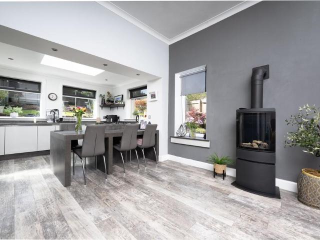 Flat for sale in Cardwell Bay, Gourock