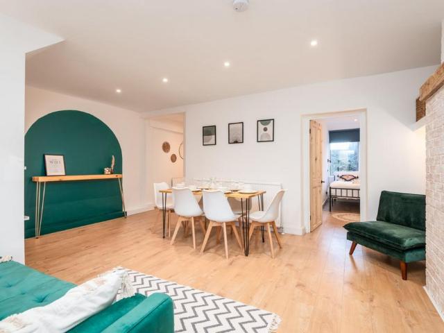 Flat for sale in Cliftonville West, Acol