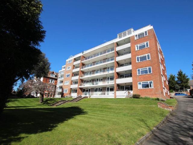 Flat for sale in Upperton, Eastbourne