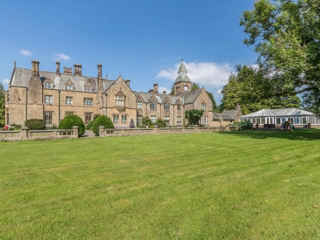 Flat for sale in Sedgwick