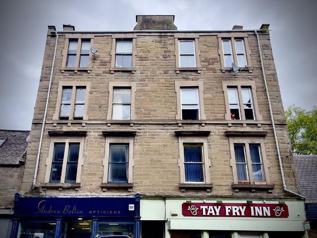 Flat for sale in Gowrie Park, Scotland