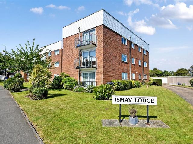 Flat for sale in Little Common, Heathlands