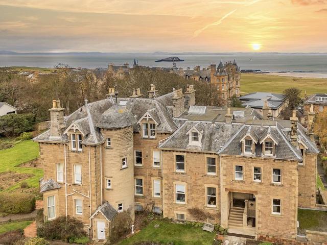 Flat for sale in North Berwick, Scotland